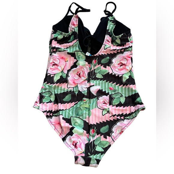 ModCloth Ruffle Floral One Piece Swimsuit Size Large NWOT - Picture 7 of 7